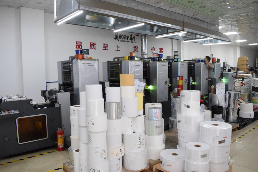GUANGZHOU YM PACKAGE PRODUCTS CO.,LTD. خط إنتاج المصنع