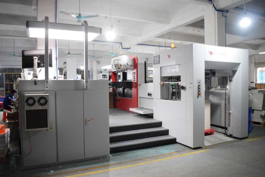 GUANGZHOU YM PACKAGE PRODUCTS CO.,LTD. خط إنتاج المصنع